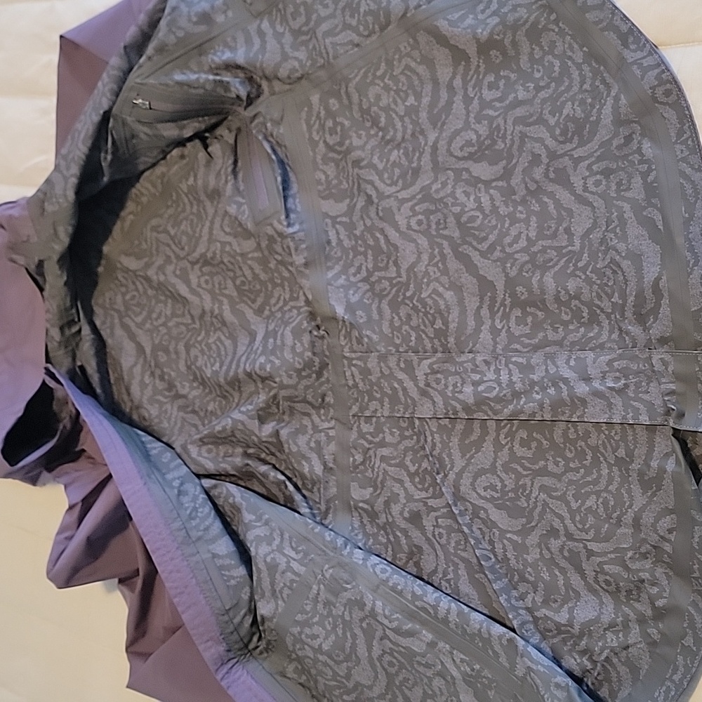 NWT All in Motion Waterproof Shell Jacket - Picture 2 of 4